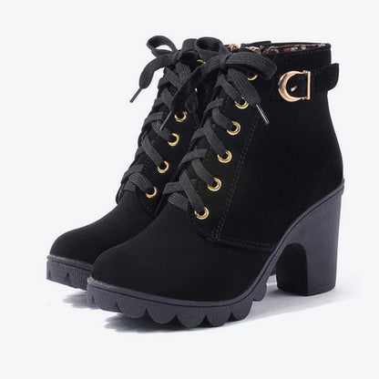 Stiefeletten mit eckigem Absatz