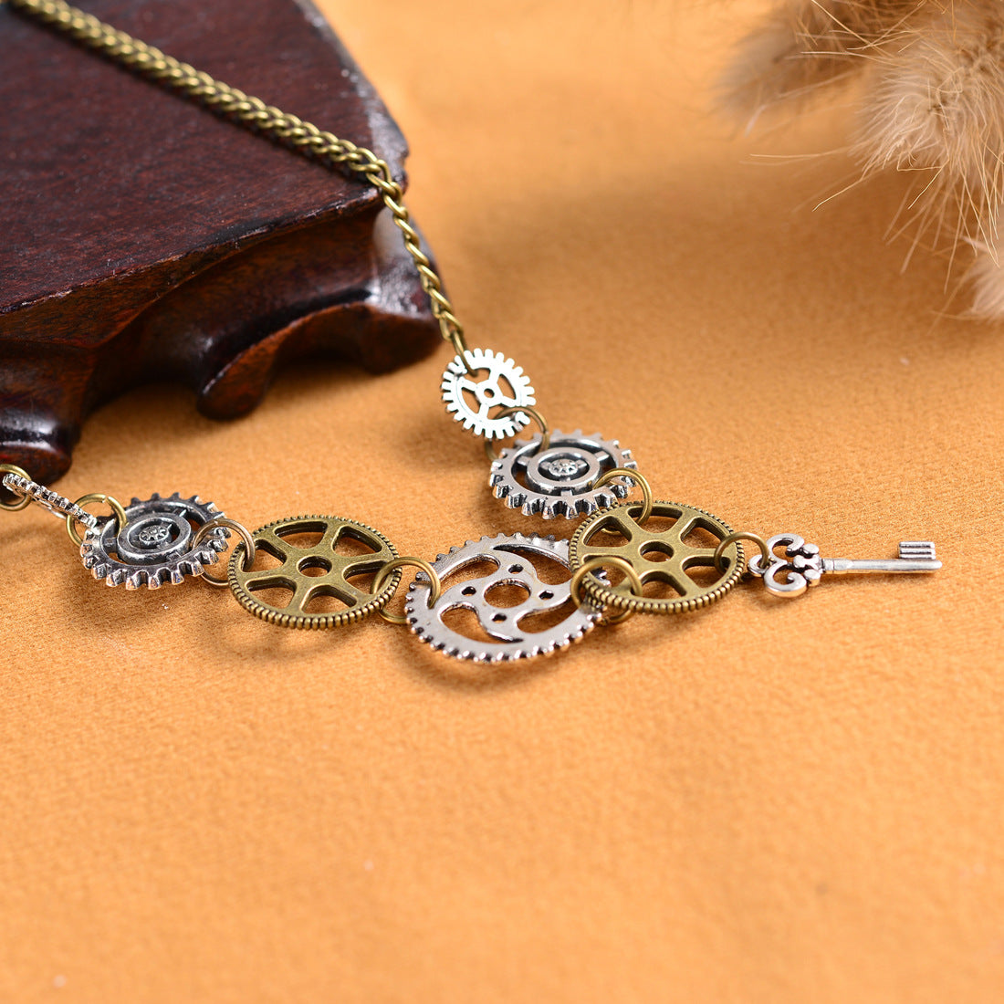 Steampunk-Halskette für Damen