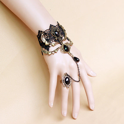 Schwarzes Gothic-Armband