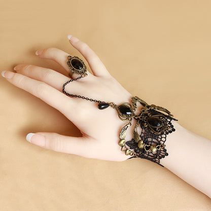 Schwarzes Gothic-Armband