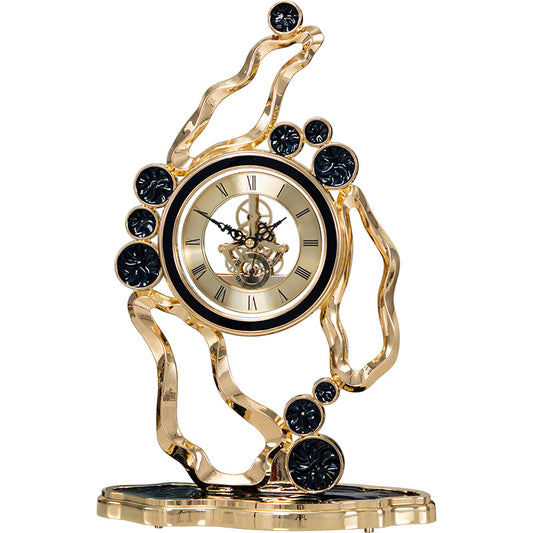 Uhr im Steampunk-Retro-Stil