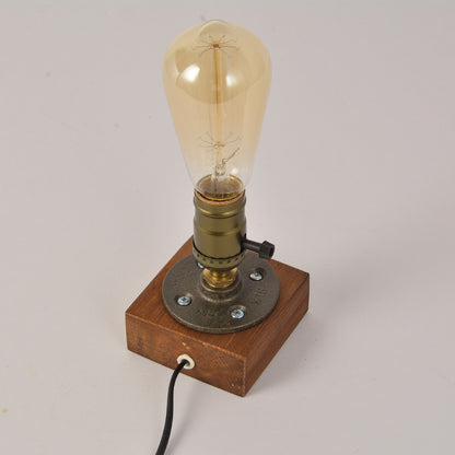 Steampunk-Schreibtischlampe
