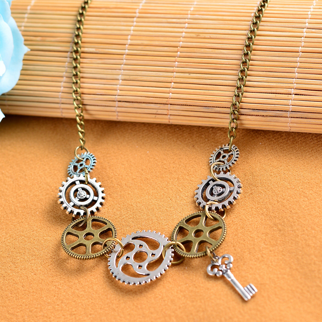 Steampunk-Halskette für Damen