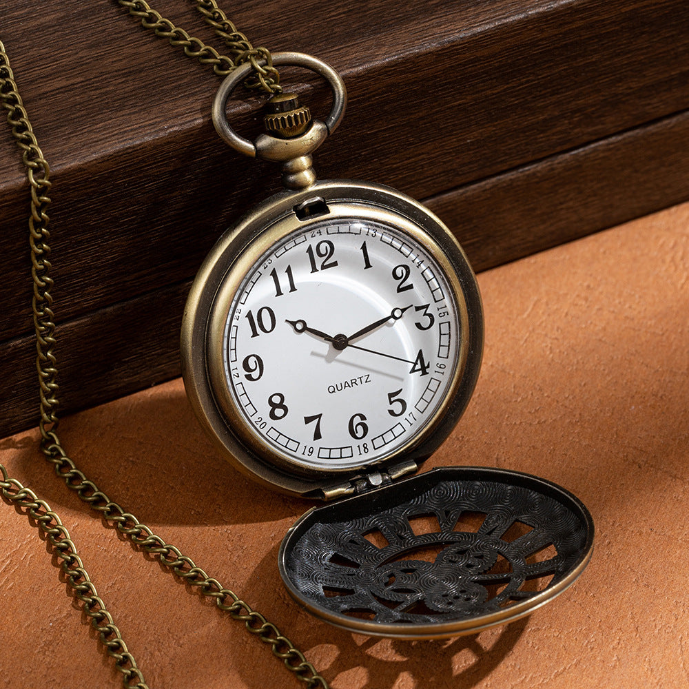 Taschenuhr im Zahnradstil