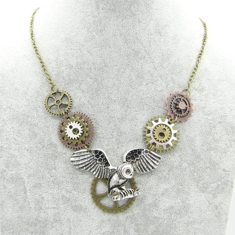 Steampunk-Eulenanhänger