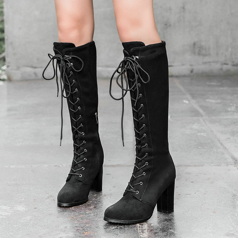 Hohe Schnürstiefel für Damen