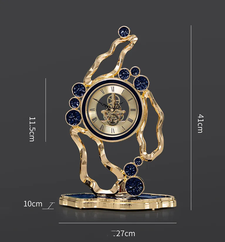 Uhr im Steampunk-Retro-Stil