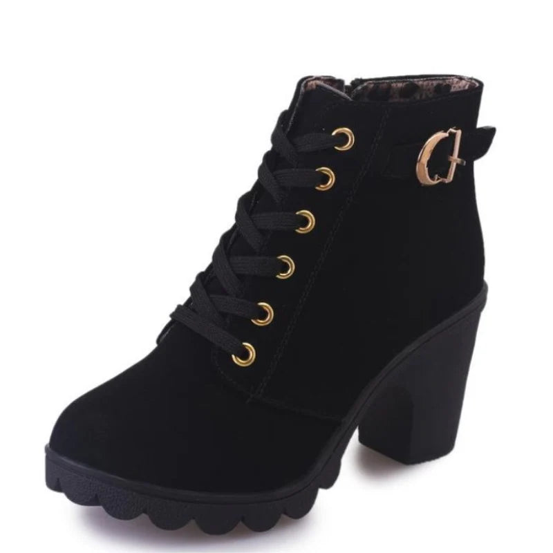 Stiefeletten mit eckigem Absatz