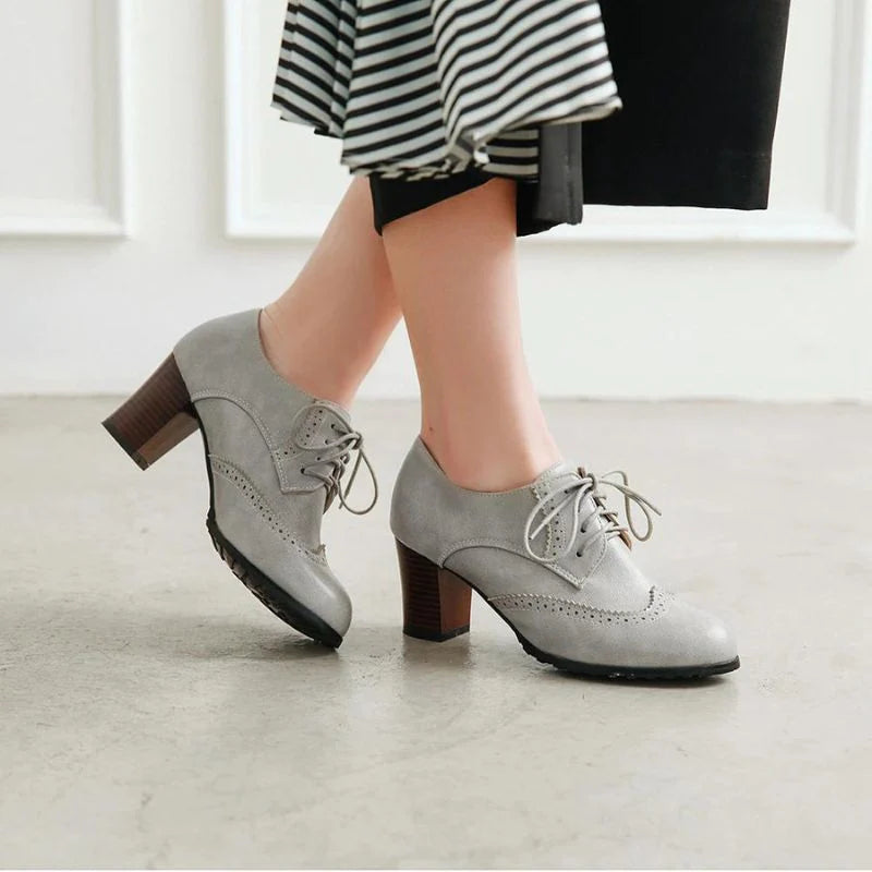 Damenschuhe im viktorianischen Stil