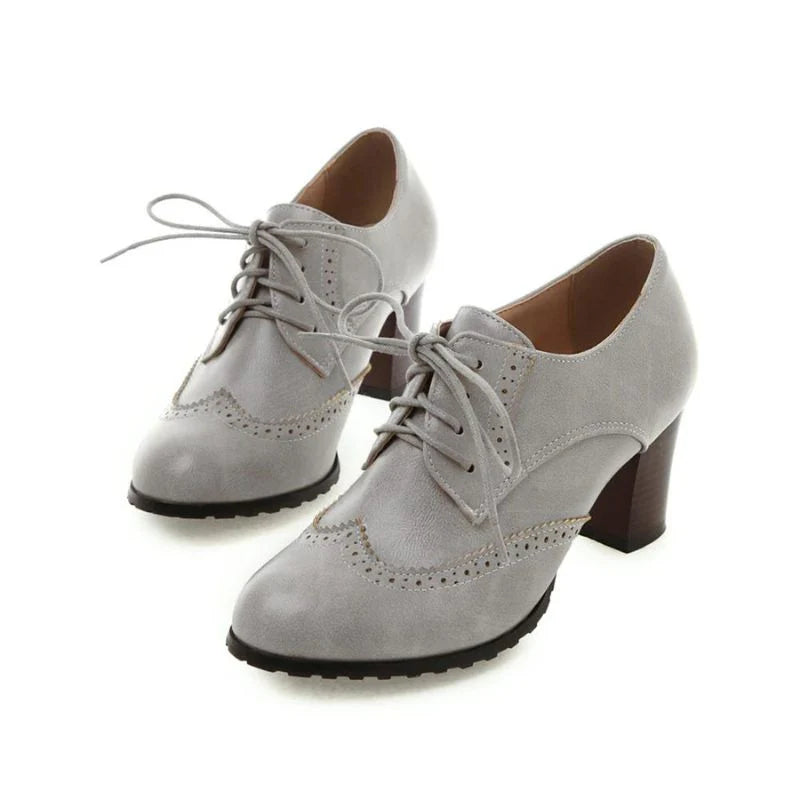Damenschuhe im viktorianischen Stil