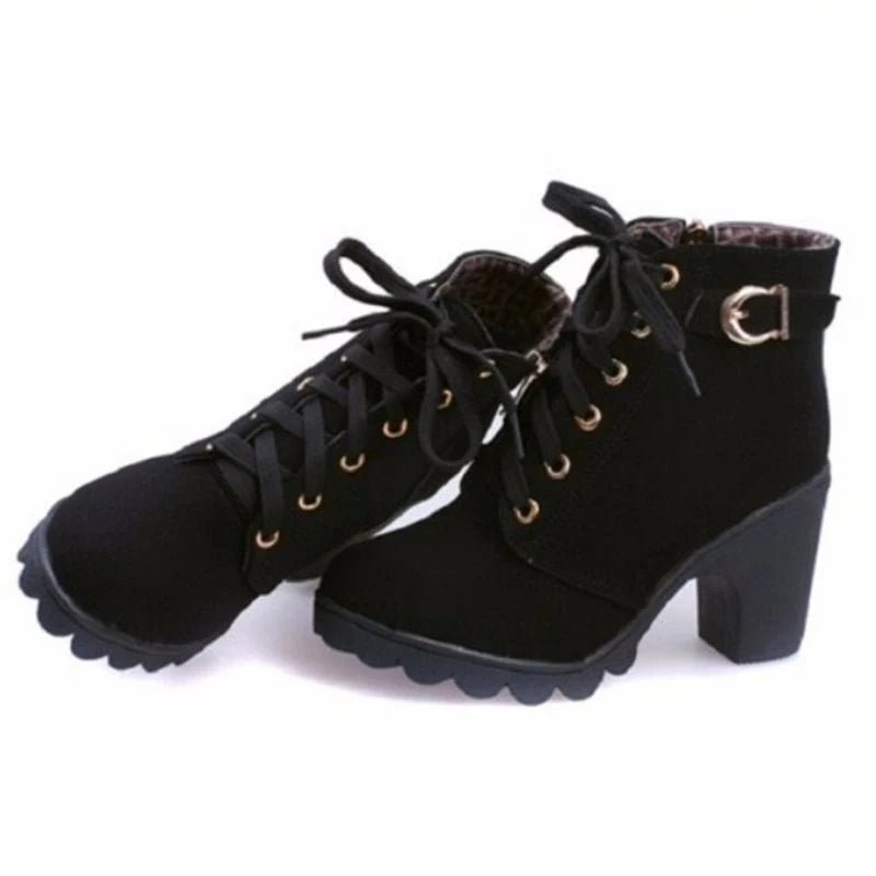 Stiefeletten mit eckigem Absatz