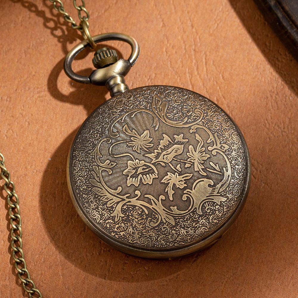 Taschenuhr im Zahnradstil