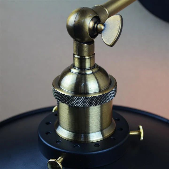 Steampunk-Wohnzimmerlampe